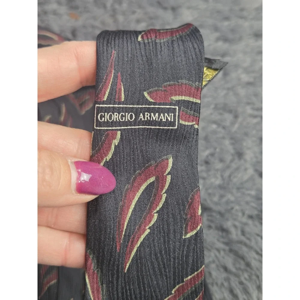 Vintage Giorgio Armani 100% Silk Black Red  Neck Tie Geometric‎ Classic Sexy